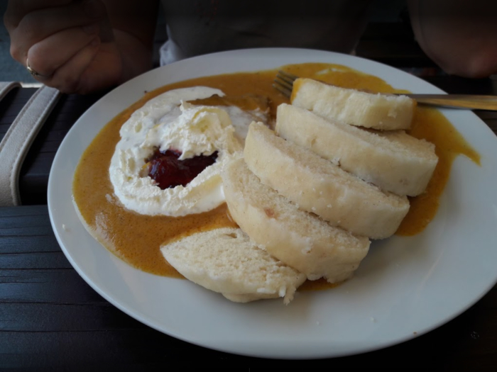 Rozvoz jídla Vyžlovka, Objednejte si rozvoz jídla Vyžlovka. HOTEL RESTAURACE PRAHA / 775 405 905 Firemní Společenské Akce Česká Kuchyně Minutky Hotová Jídla Ubytování Zábava Hudba Sport Svatby Pronájem Sálu Galerie Menu Host